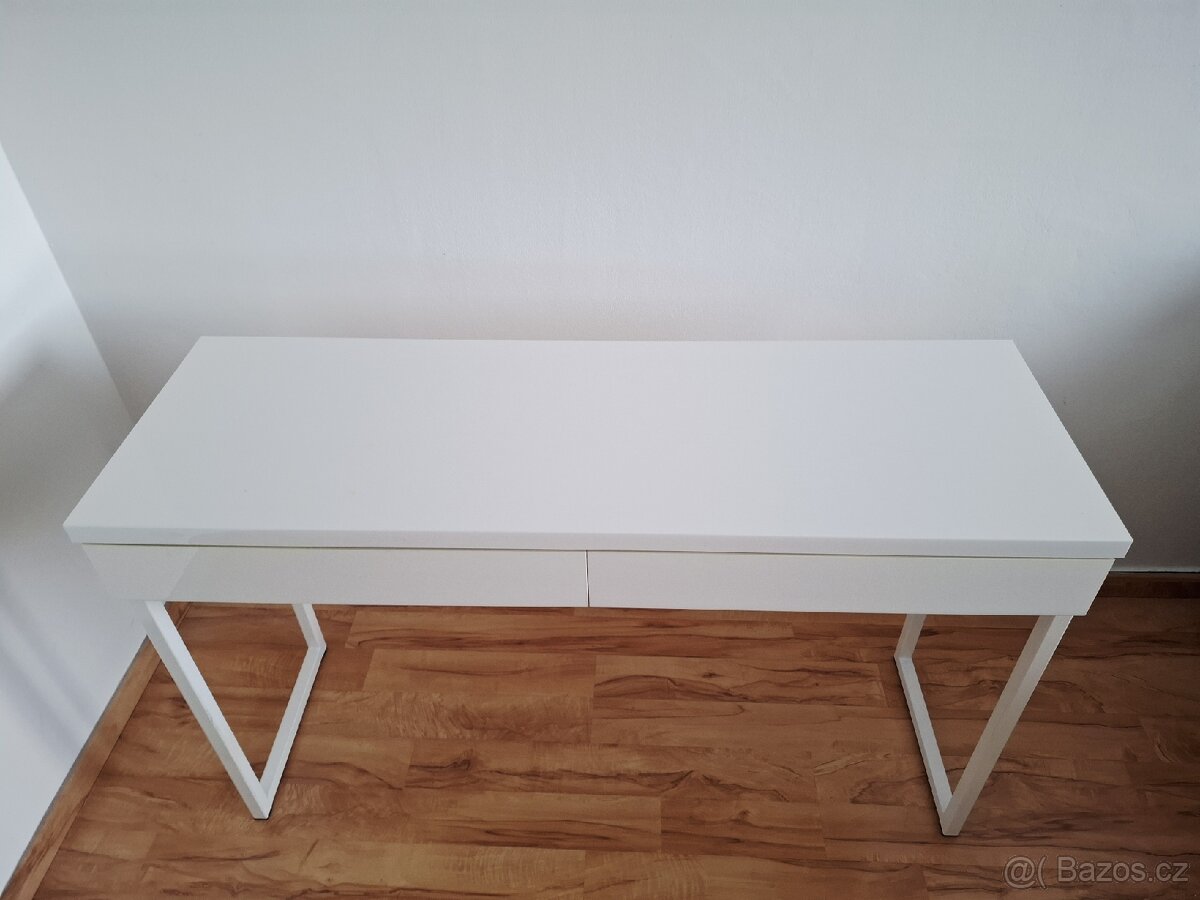 Stůl Ikea