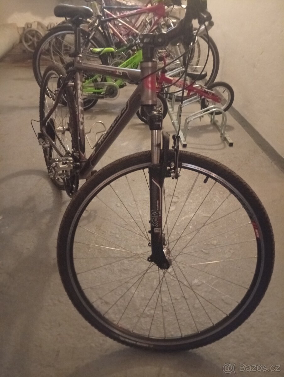 Prodám trekové Kellys axis