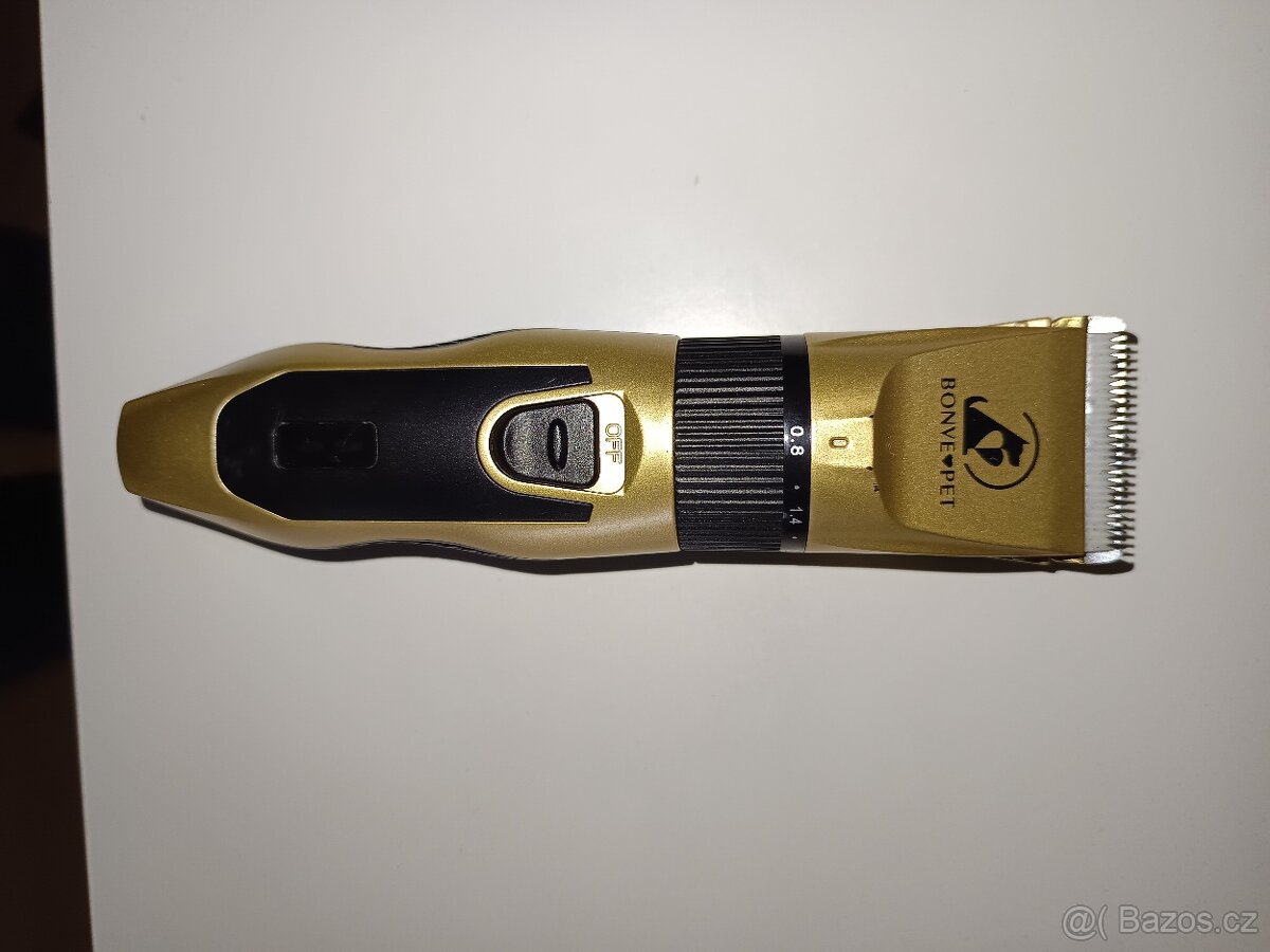 Holící strojek pro psy Bonve pet.