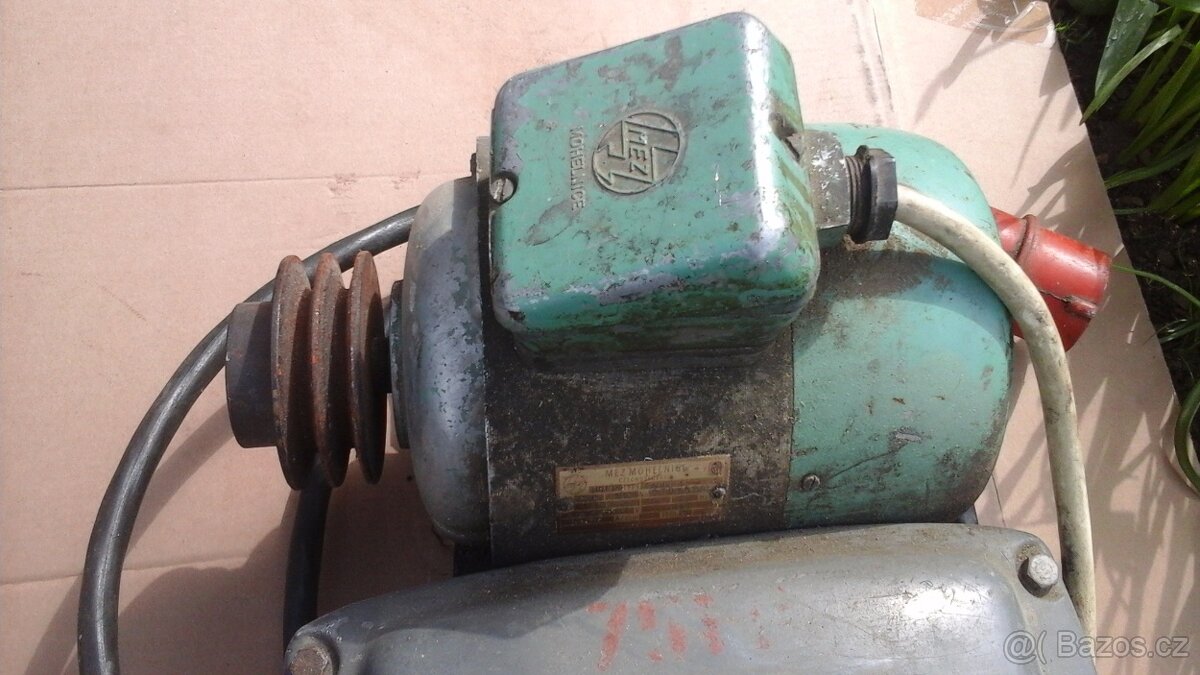 Prodám elektromotor s vypínačem