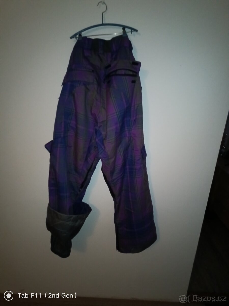 Kalhoty na sjezdové lyžování