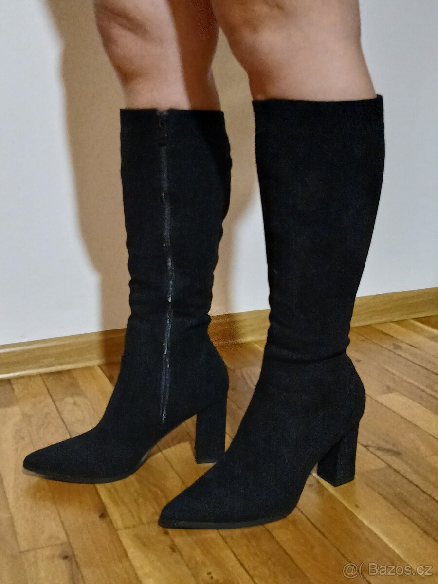 Dámské semišové kozačky