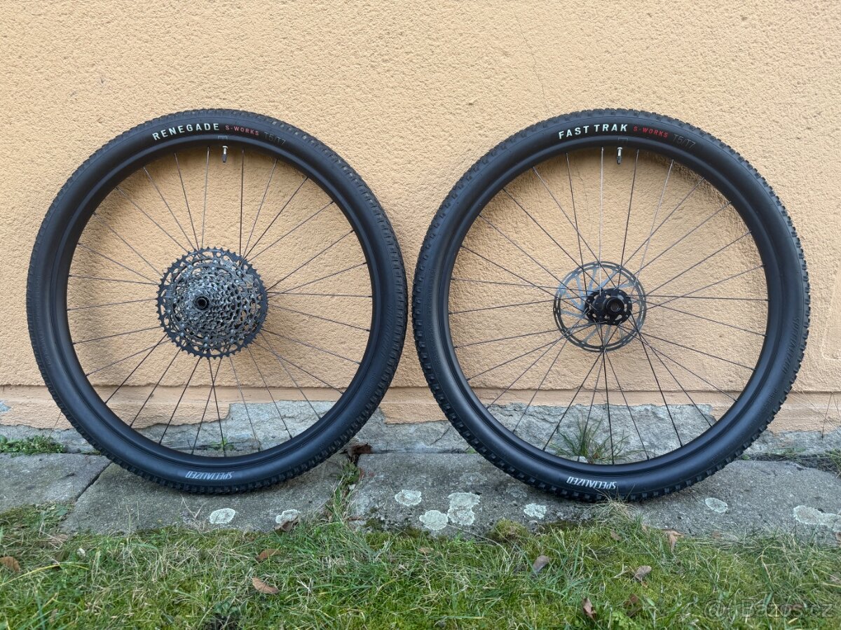 MTB ZAPLETENÁ KOLA SPECIALIZED 29 BOOST