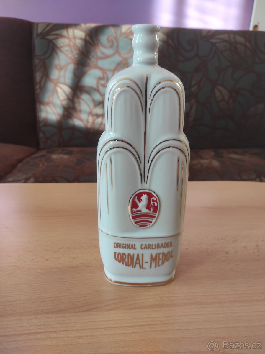 Porcelánová karafa EPIAG – Original Carlsbader Cordial-Medoc