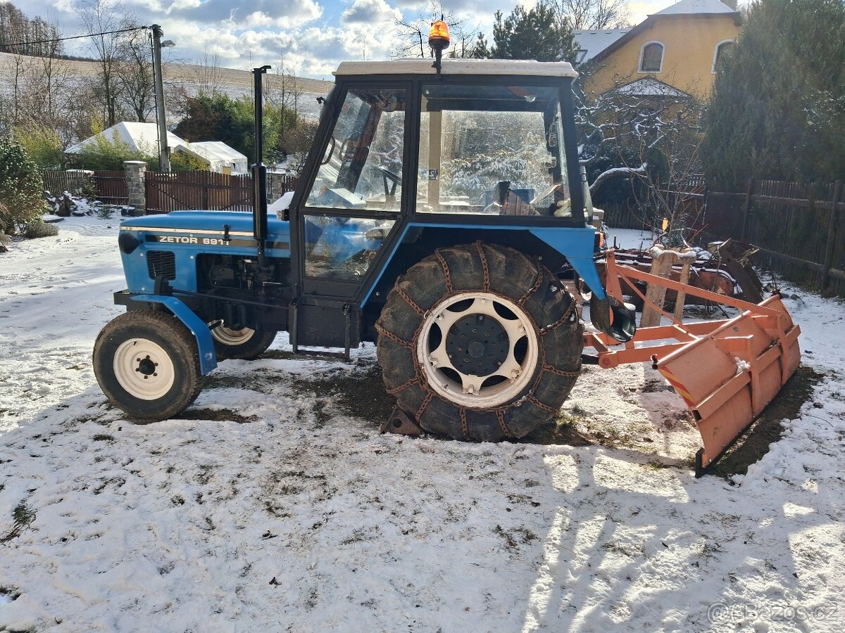 Zetor 6911