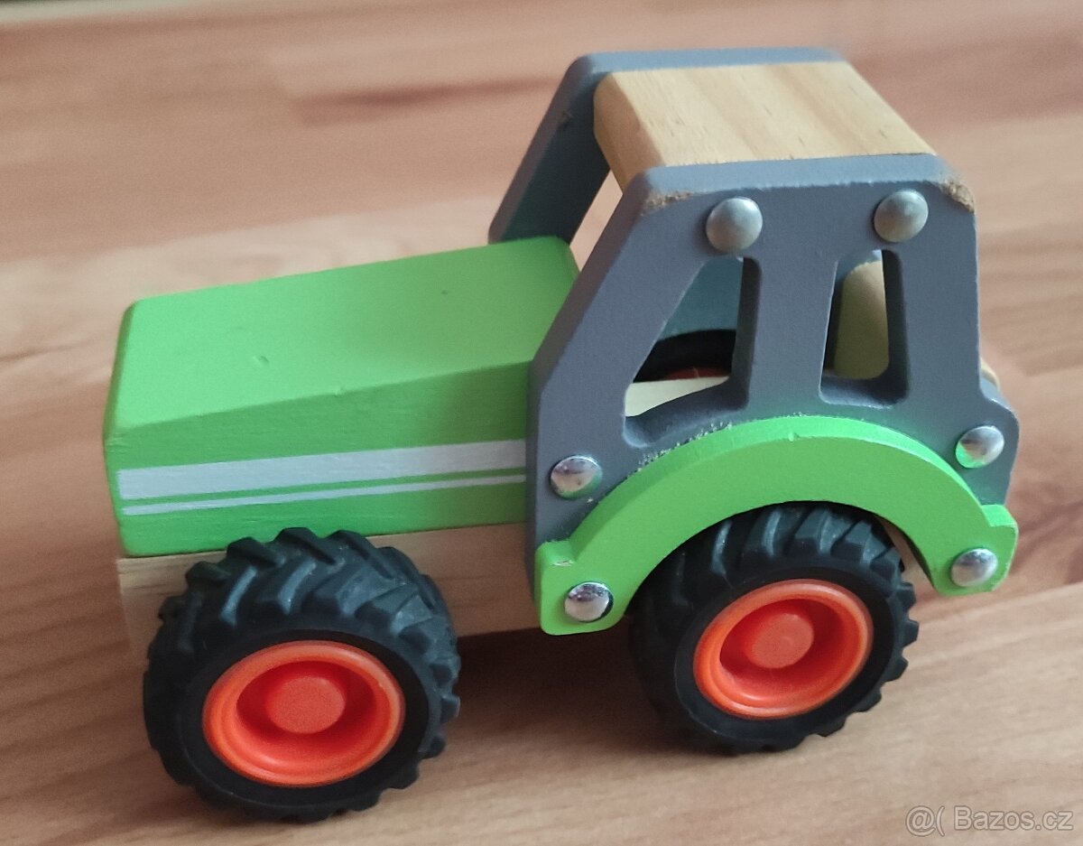 Dřevěný traktor Mini Matters