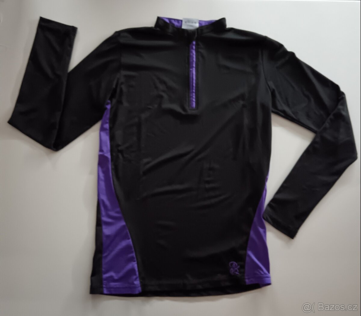 SPORTOVNÍ MIKINA VEL. S