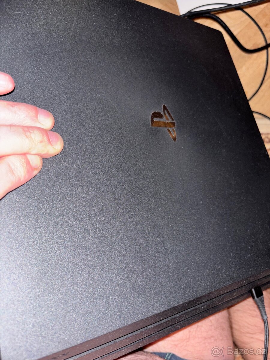 Ps4 Pro 1 tera