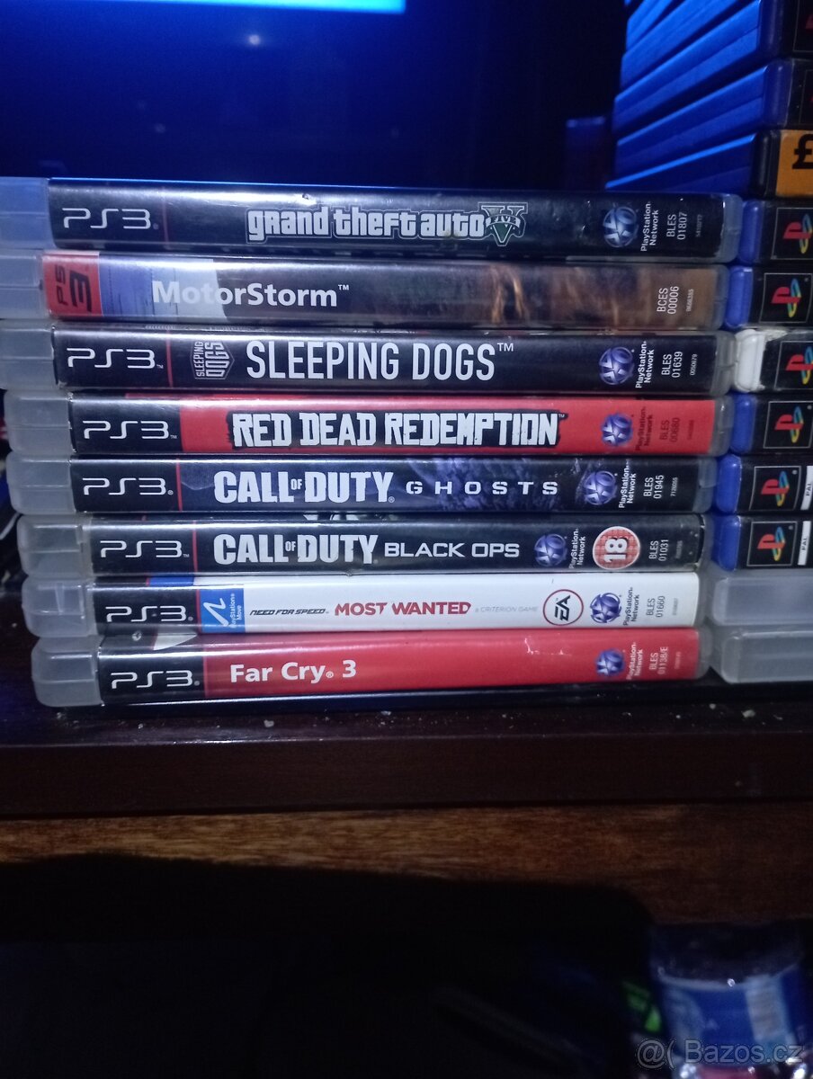 Prodám playstation 3 s 500GB