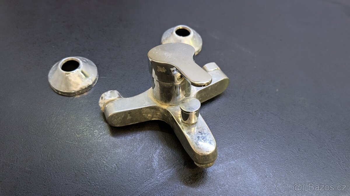 Páková baterie k vaně