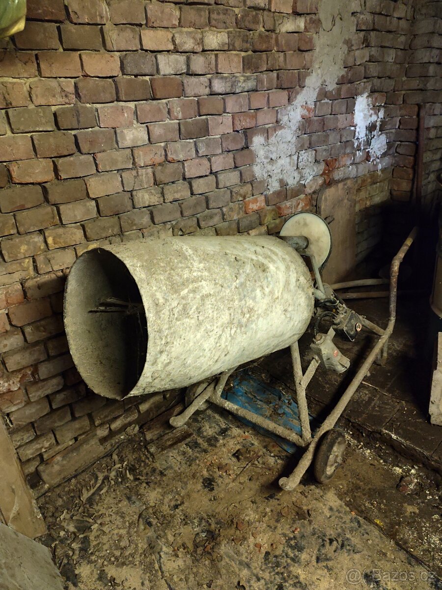 Stavební míchačka