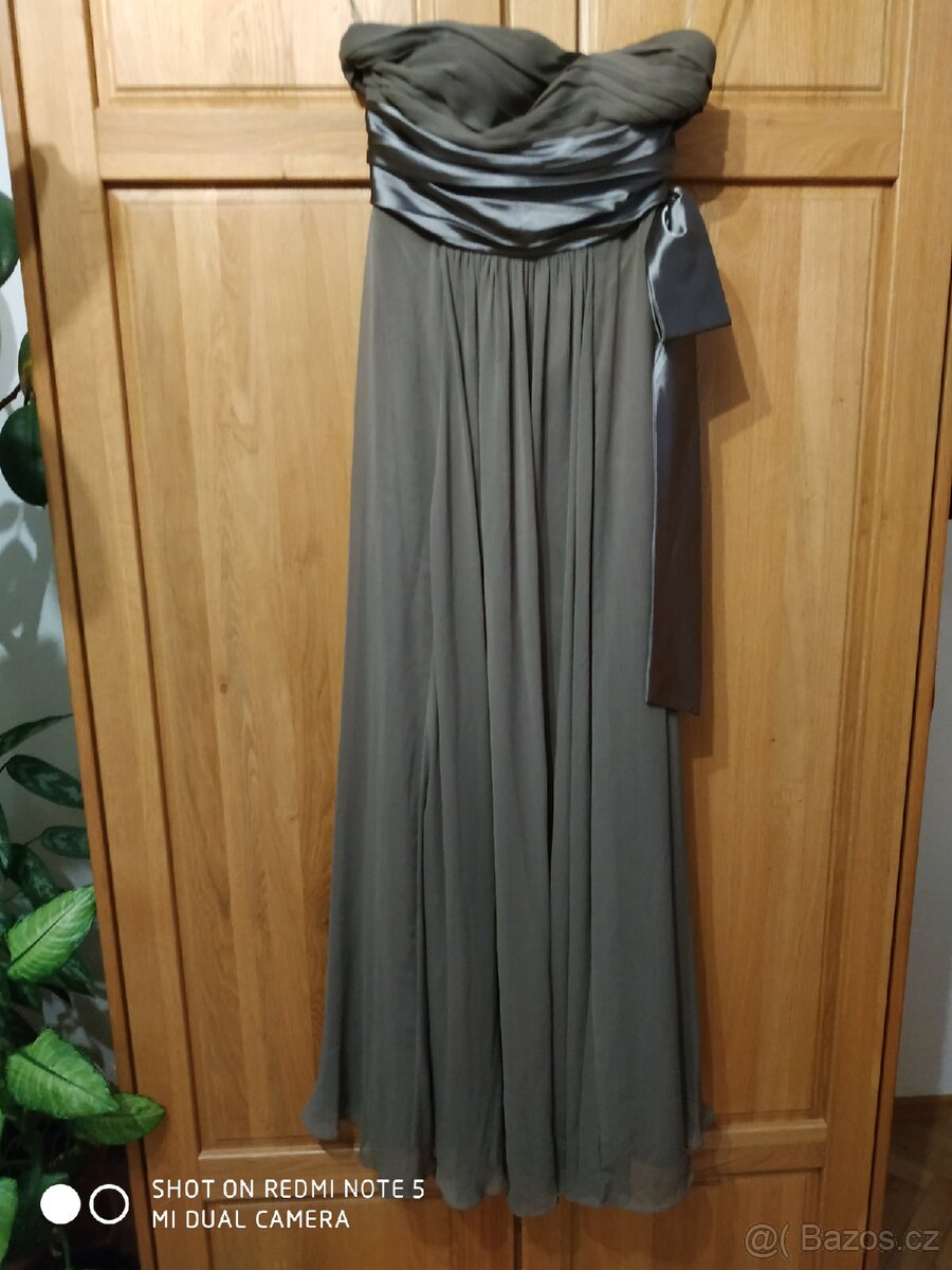 Plesové šaty dlouhé