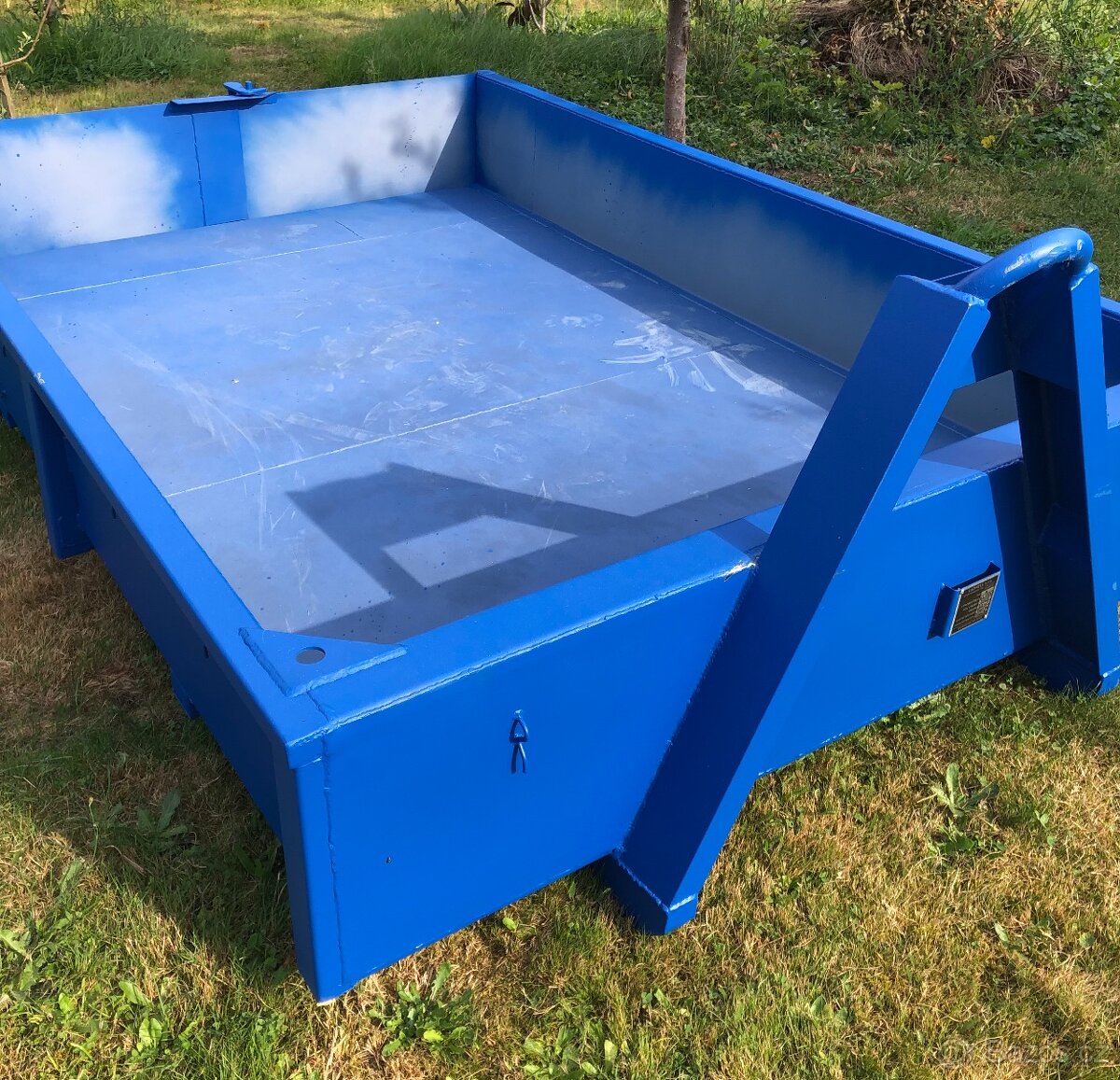 Kontejner na suť, zeminu, písek, štěrk atd.