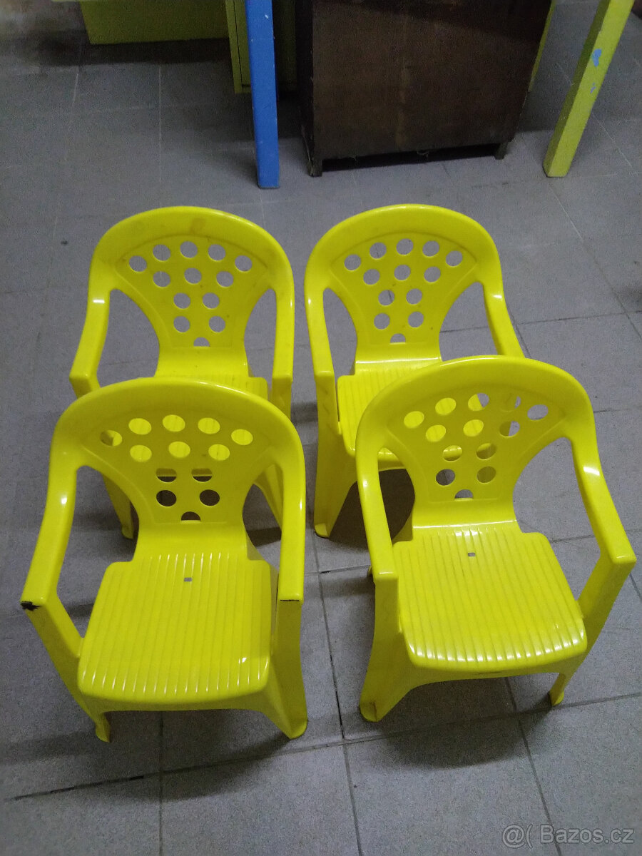 Plastová židlička - Baby Dětské křeslo