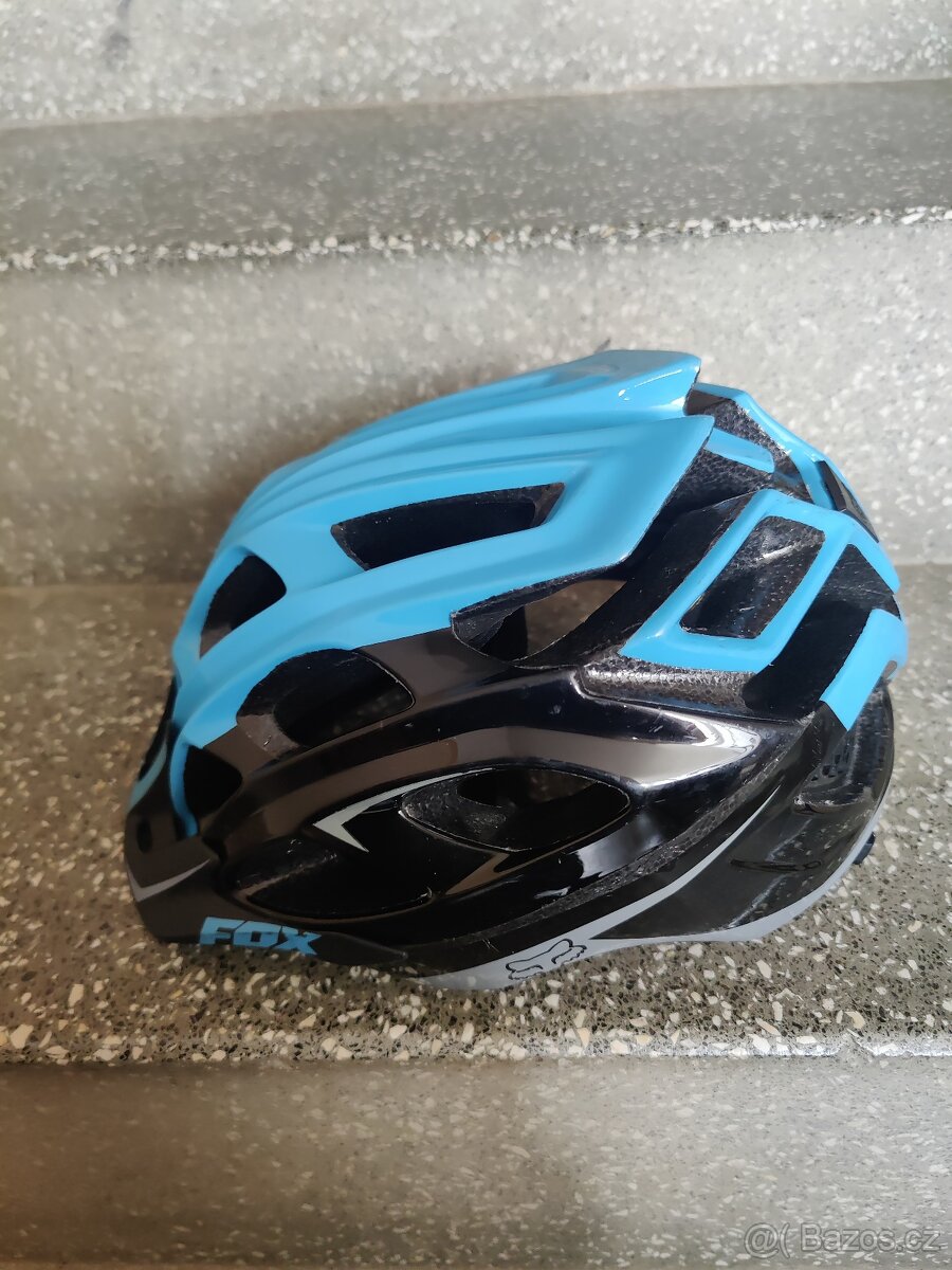 Cyklistická helma FOX Striker L/XL BLK/BLU