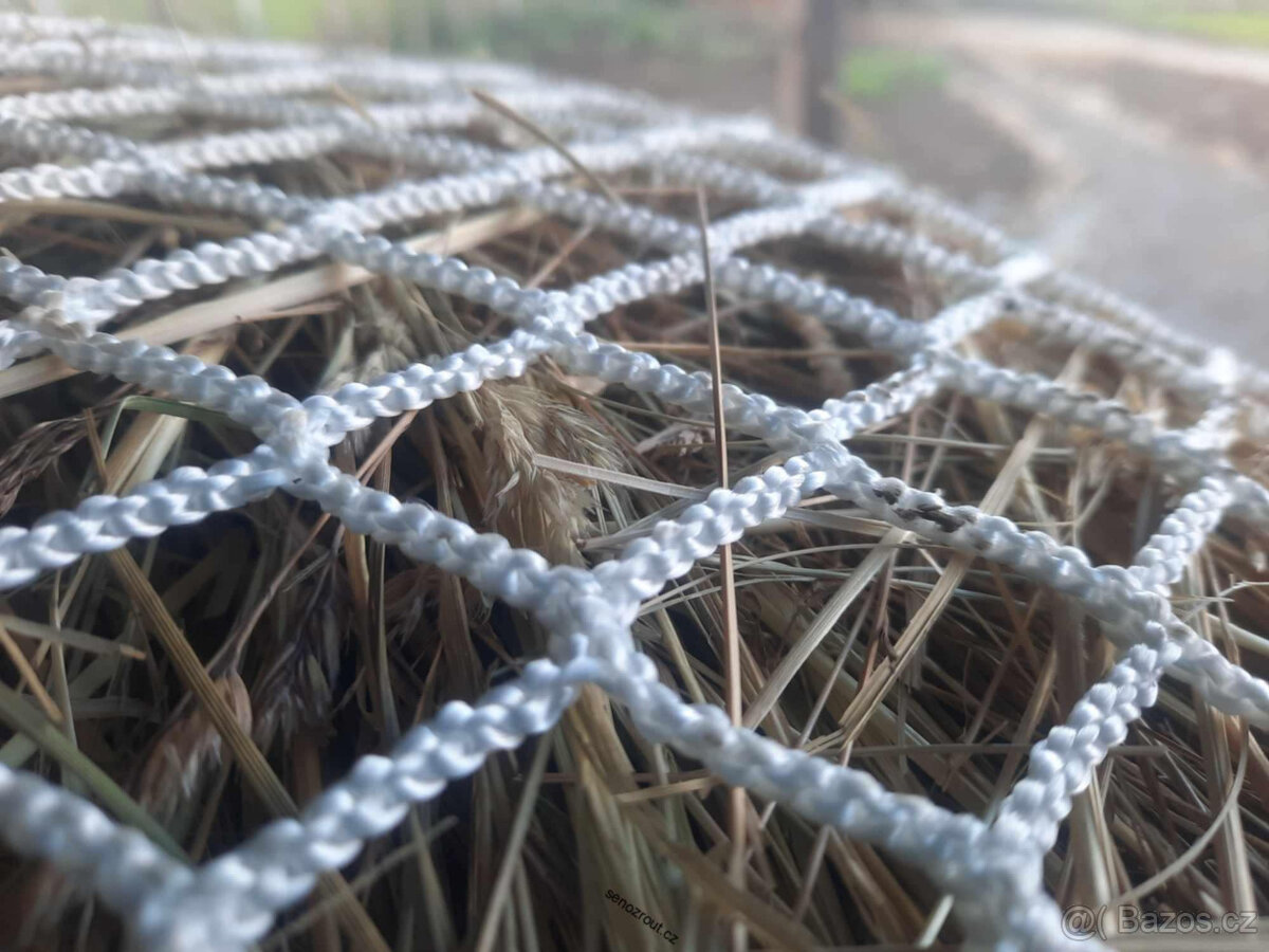 Síť na balík sena