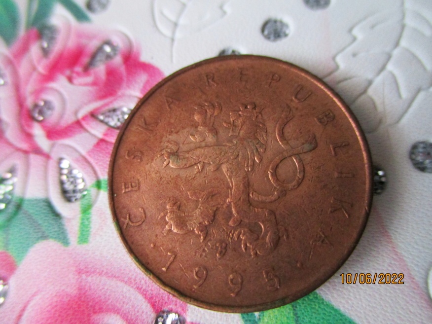 VZÁCNÁ 10 kč 1995 RR -chyboražba LK vpravo