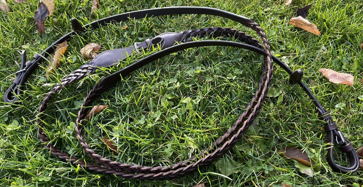 Otěže kožené proplétané tmavě hnědé