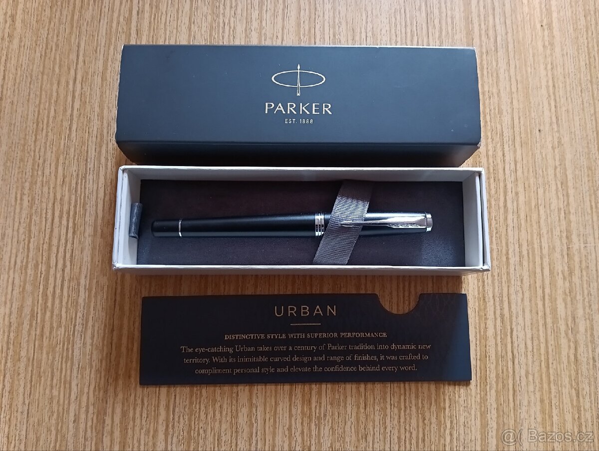 Plnící inkoustové pero Parker