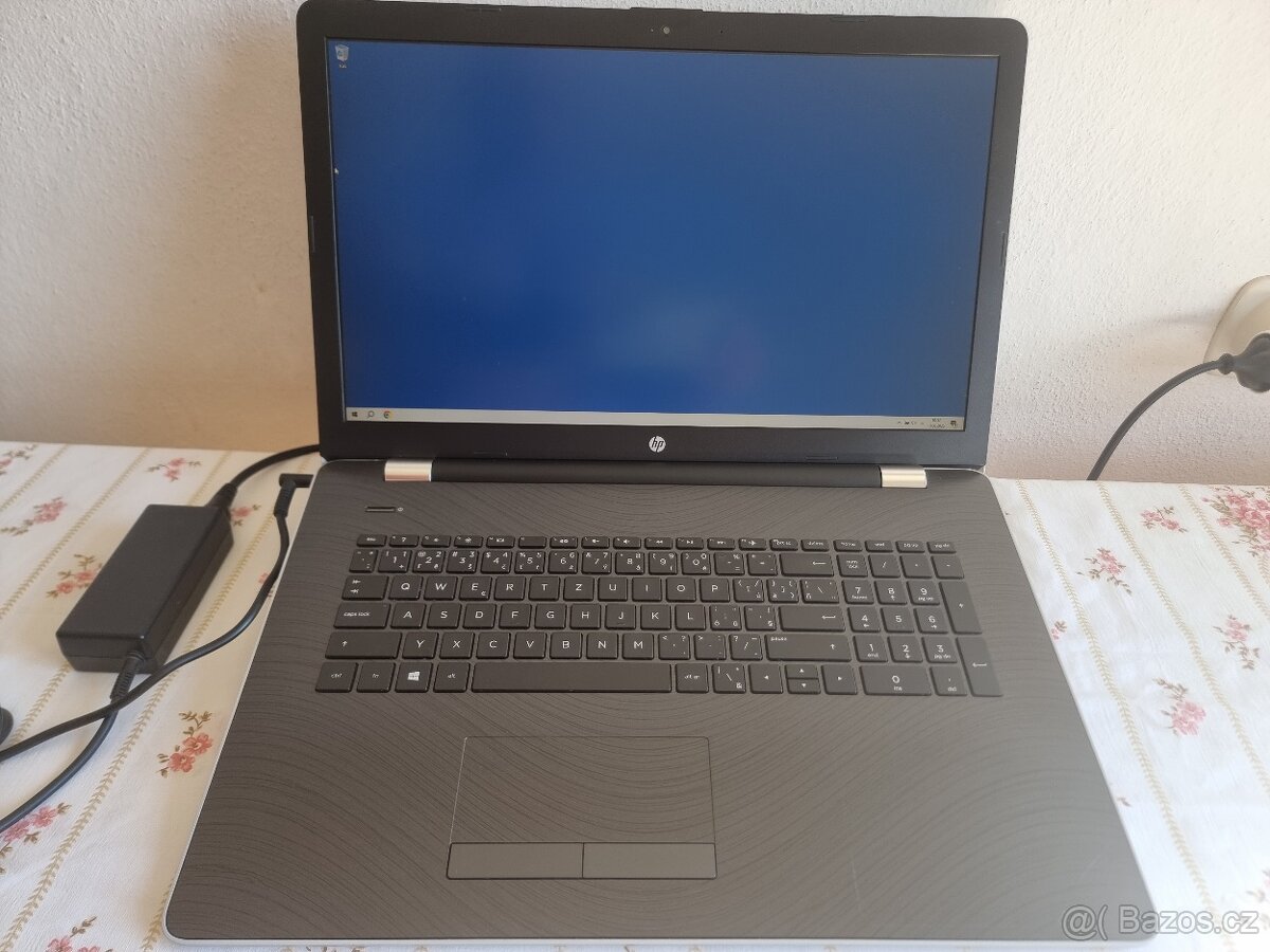 Prodám notebook HP - 17ak026nc, M.2 SSD, viz foto.