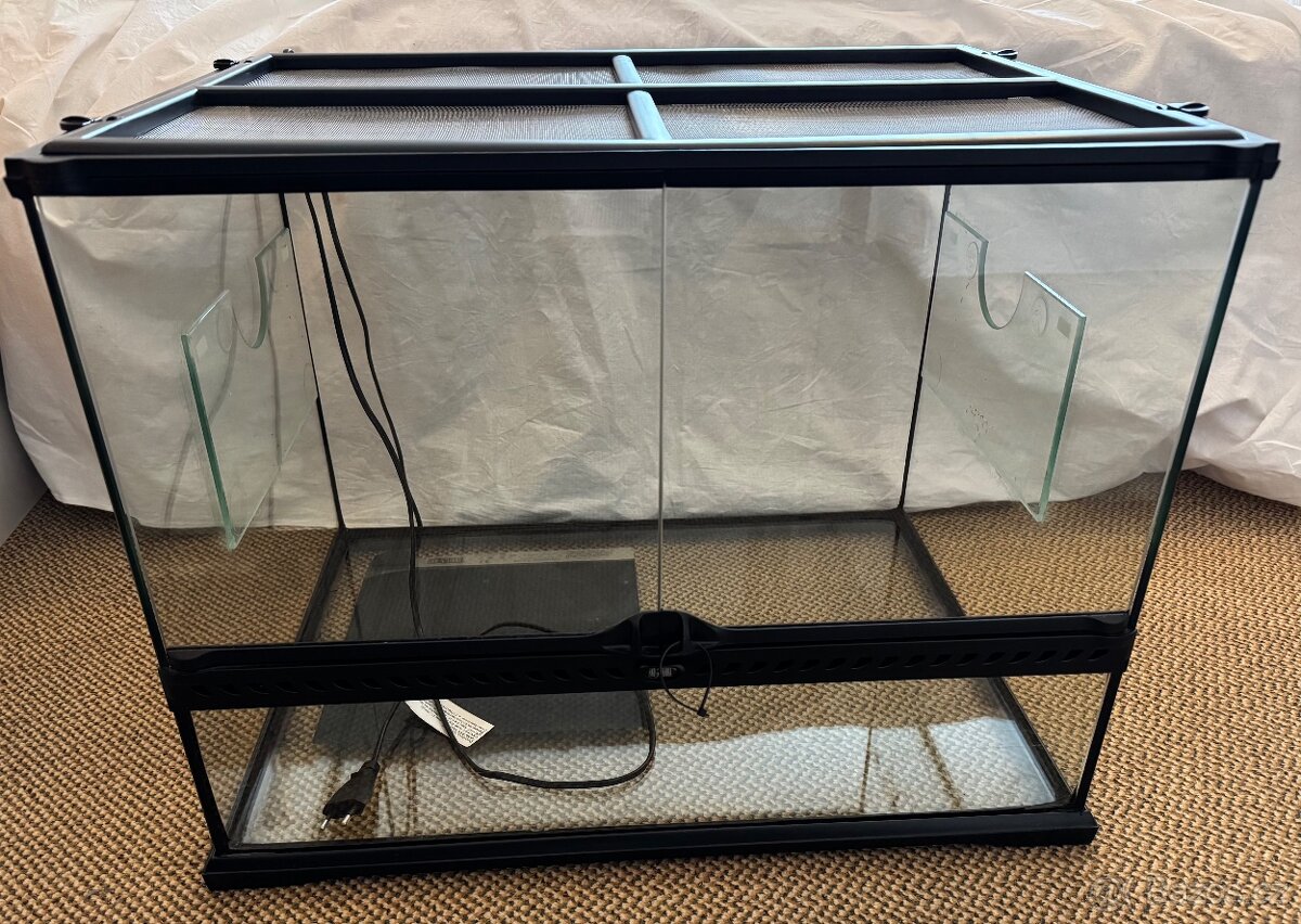 Prodám terárium ExoTerra 60x45x45