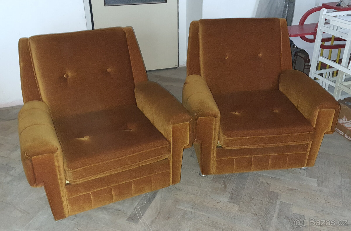 Retro křesla – 2 ks, původní stav, čalouněná
