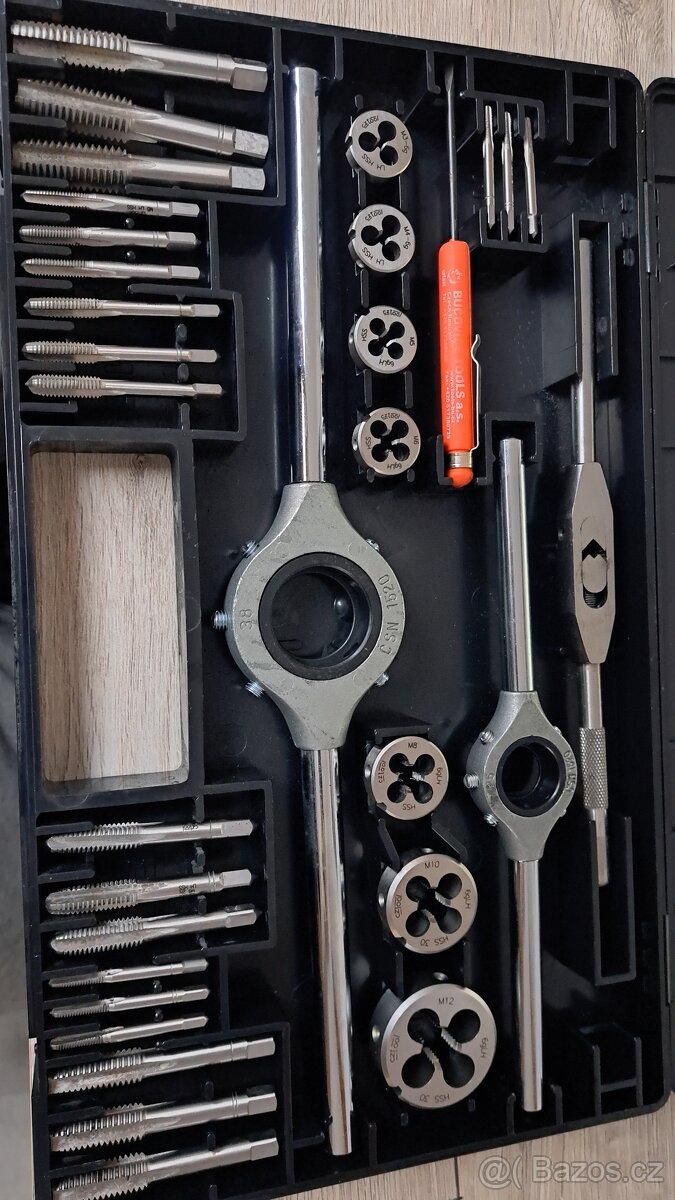 Sada závitníku Levotočivé