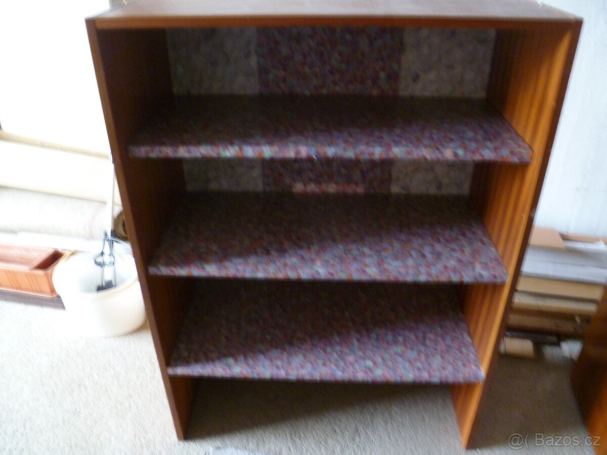 Regál police, levně