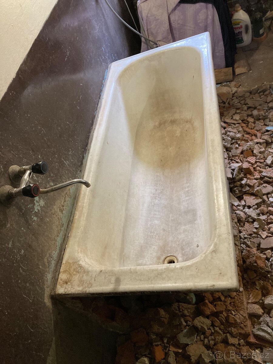 Prodám litinovou vanu