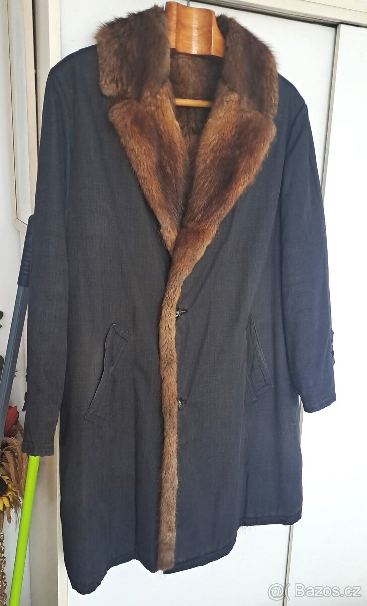 Prodám 3/4 pánský kabát - bizamové hřbety