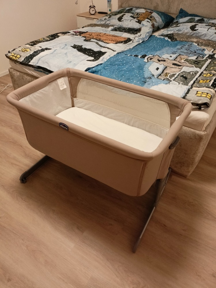 Dětská postýlka zn. Chicco