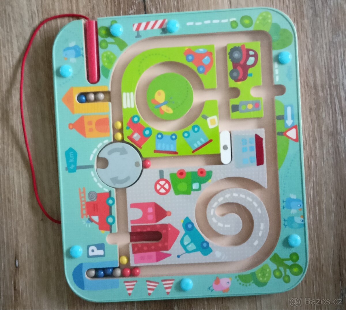 Magnetická logická hra