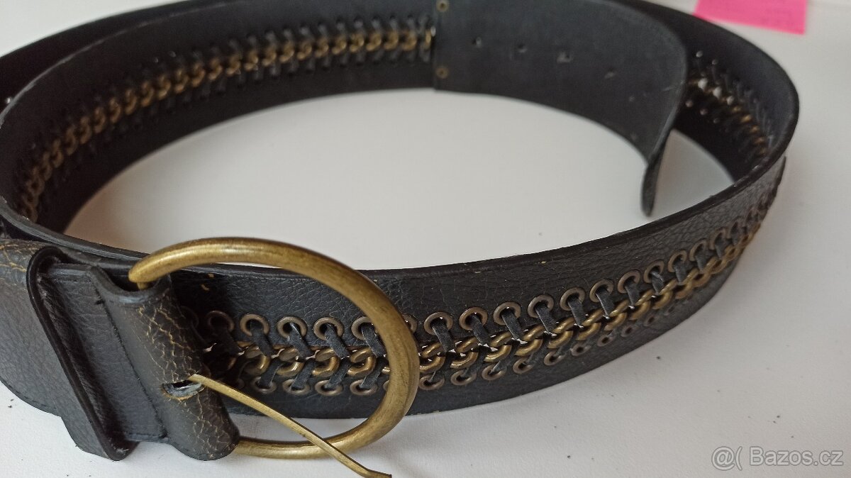 Pásek - z repliky dobového kostýmu