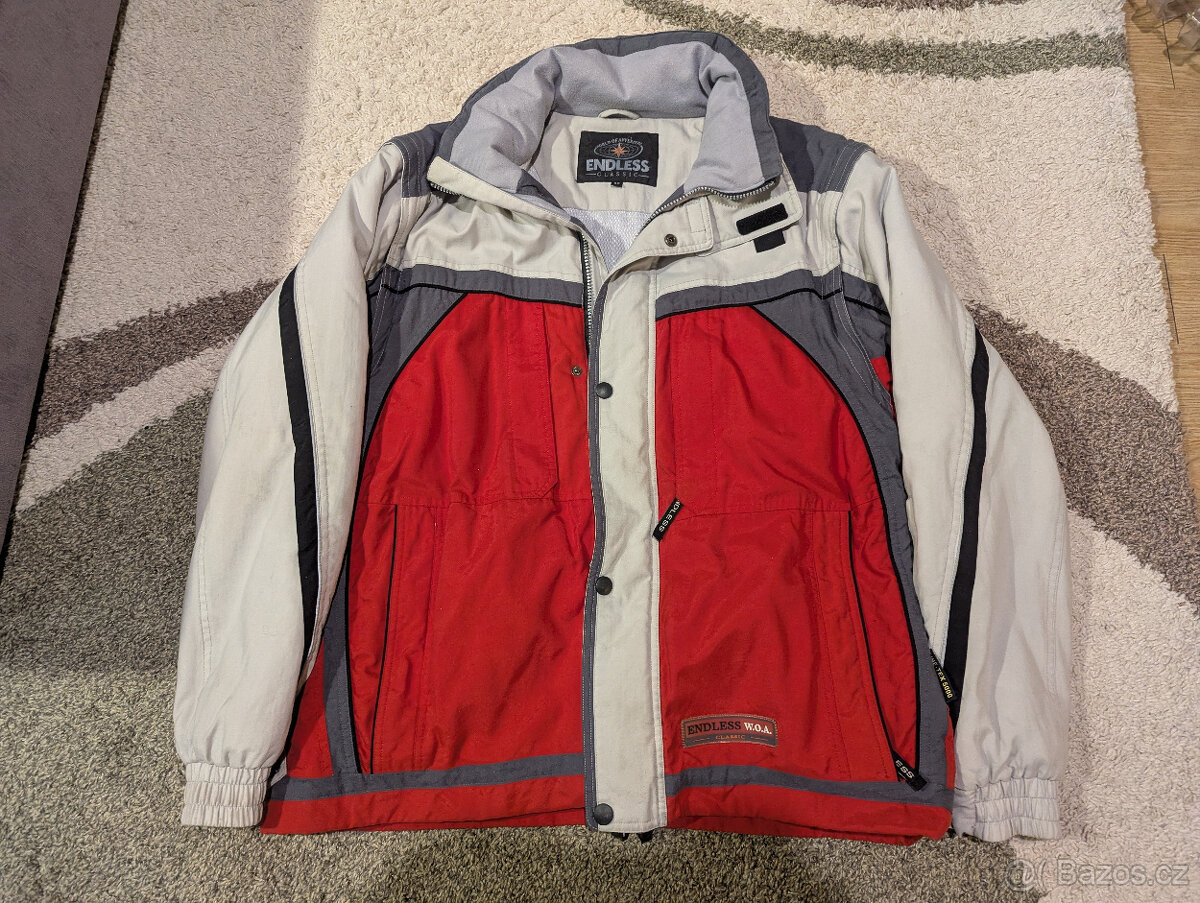 Lyžařská bunda na sjezdové lyžování