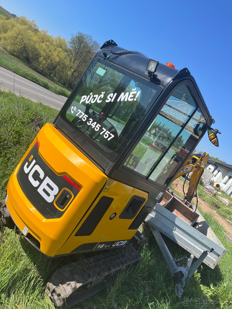 Pronájem minibagrů