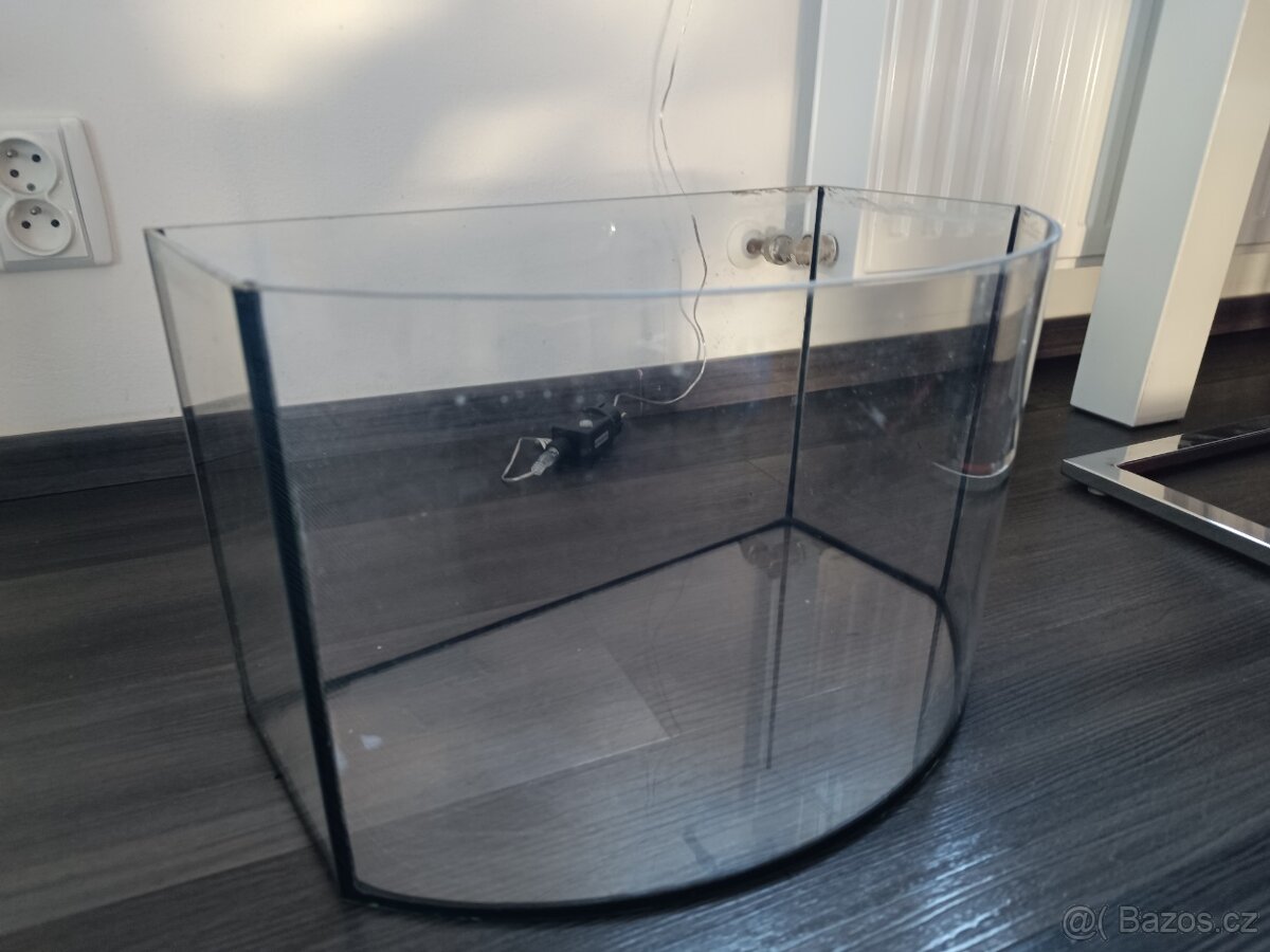 Panoramatické Akvárium - TEČE