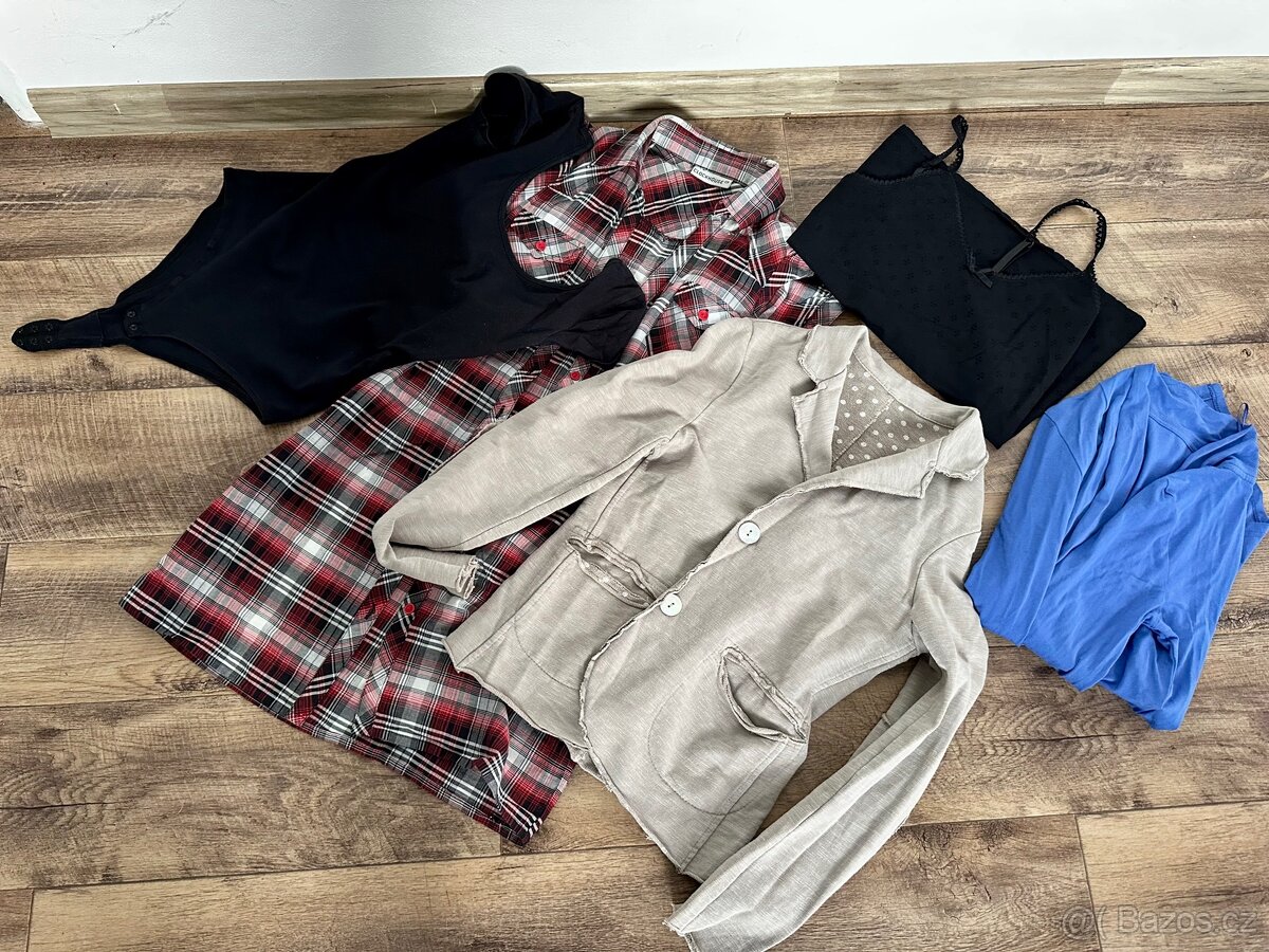 Sada dámského oblečení