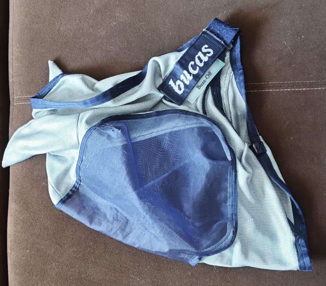 maska Bucas proti hmyzu s UV ochranou