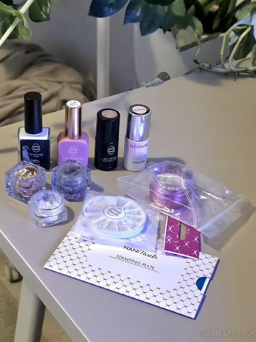 Nani nails mix - laky, ozdoby v hodnote 1200 kc