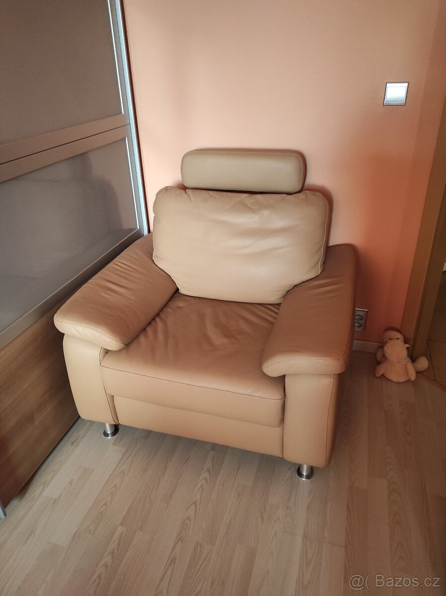 Křeslo z italské kůže