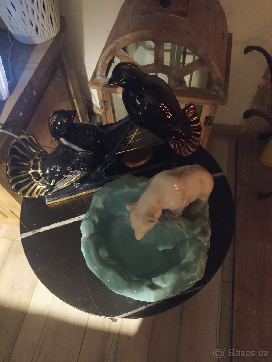 DVĚ PĚKNÉ STARÉ VĚCI