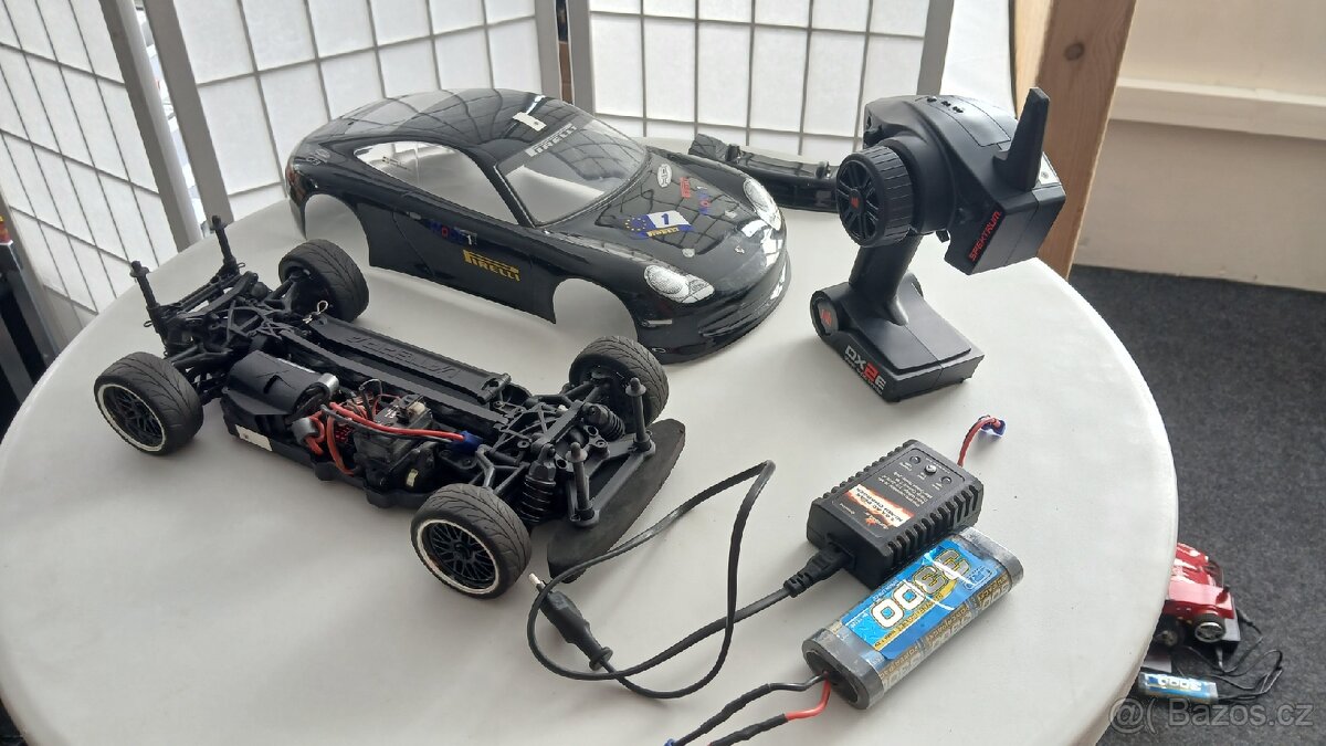 RC model 1:10 porsche 911 GT3