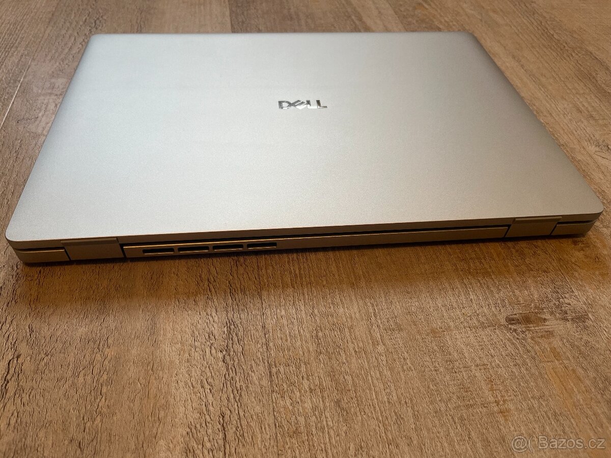 Dell Pro 16 PC16250 - TOP stav