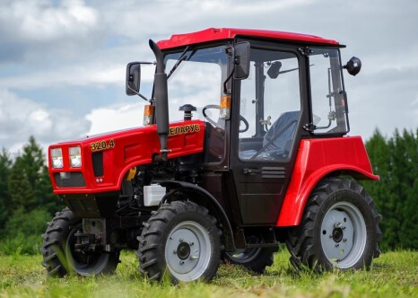 Malotraktor Belarus 320.4