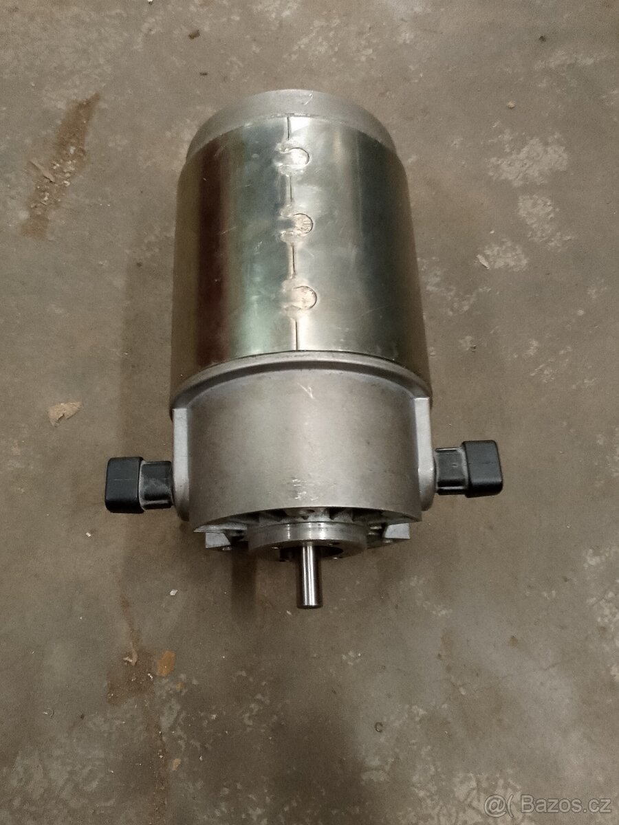 Koupím tento stejnosměrný motor