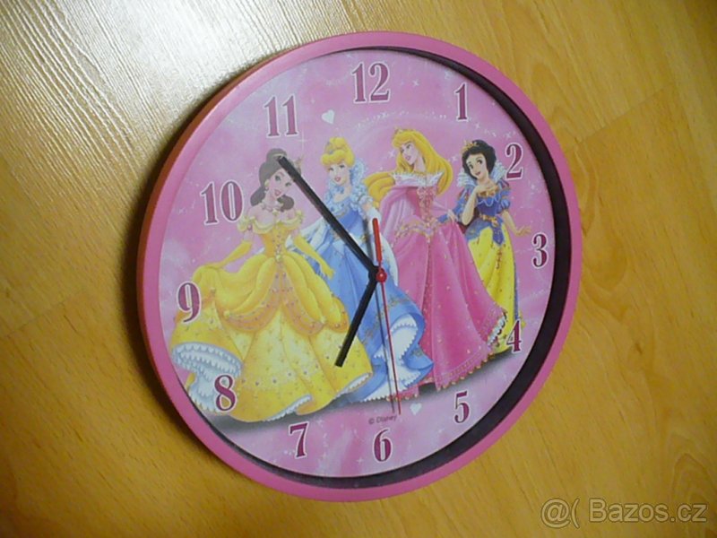 Hodiny Disney