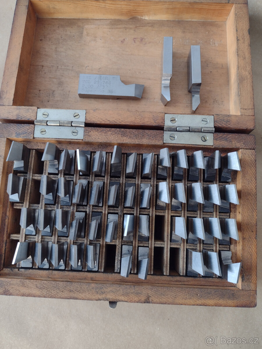 Nůž obrážecí na kuželové ozubení