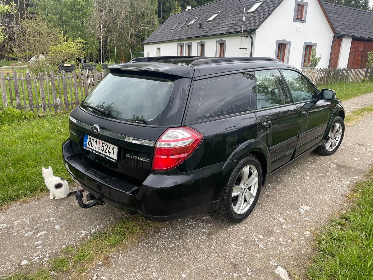 Subaru Outback 2.5i (2007) REZERVACE