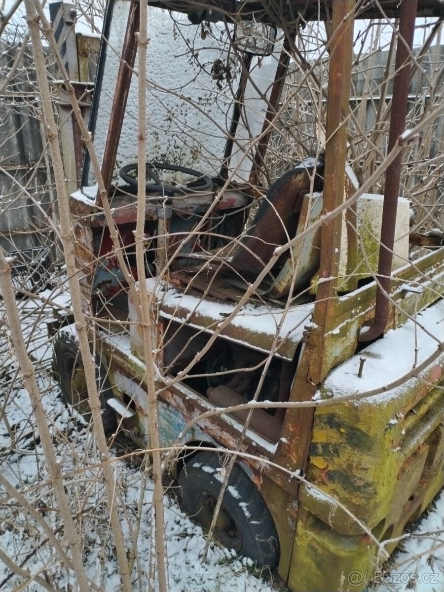 Prodám vysokozdvižný vozík na 1200kg