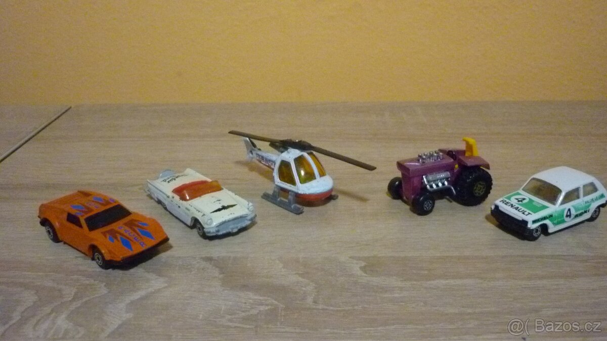 MATCHBOX SF - 5 KUSU CENA ZA VŠE